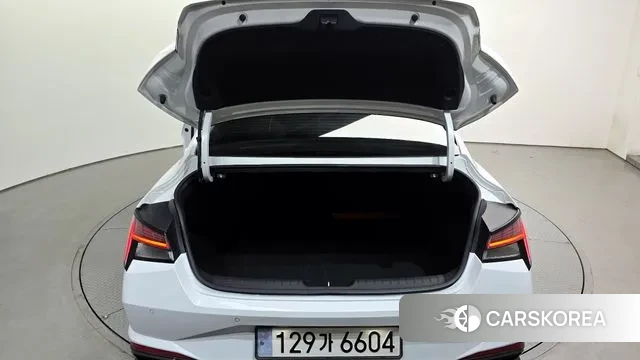 Hyundai Avante Hybrid (CN7) id 3335569 из Кореи 11