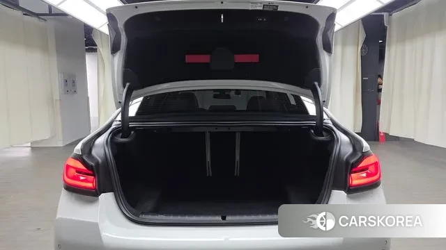 BMW 5 Series (G30) id 3777218 из Кореи 11