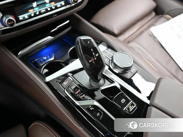 BMW 5 Series (G30) id 3850990 из Кореи 11