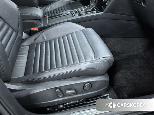Volkswagen Magotan id 4218175 из Китая 11