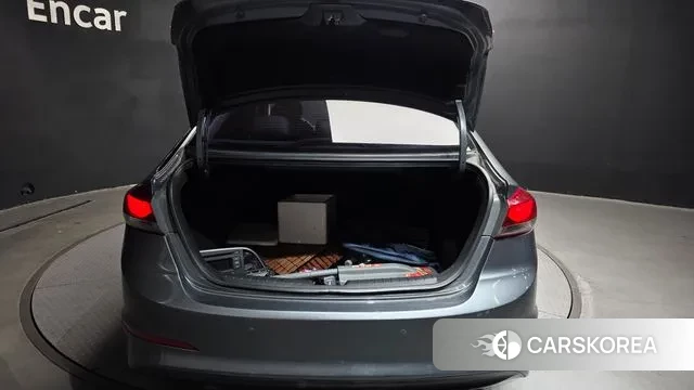 Hyundai Avante AD id 3494703 из Кореи 11