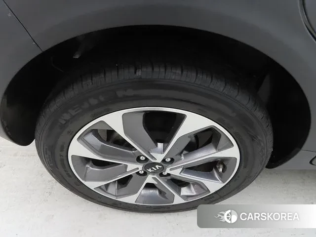 Kia Stonic id 3687076 из Кореи 11