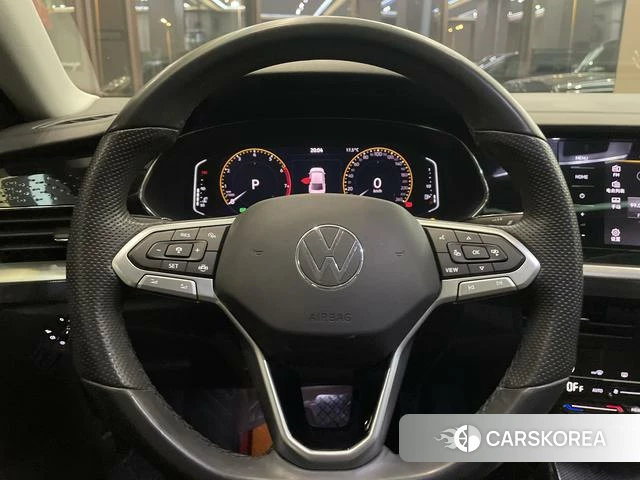 Volkswagen Passat id 4299658 из Китая 11