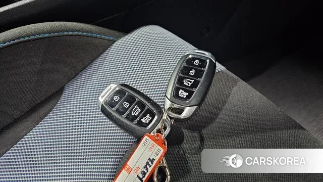 Hyundai Veloster (JS) id 3631361 из Кореи 11