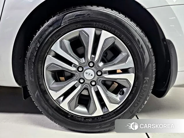 Kia The New Carnival id 3641222 из Кореи 11