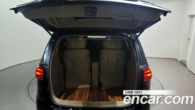 Kia The New Carnival id 2870622 из Кореи 11