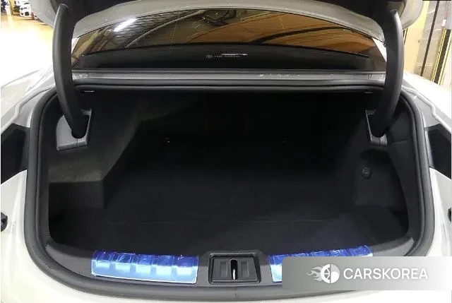 Porsche Taycan id 3745324 из Кореи 11