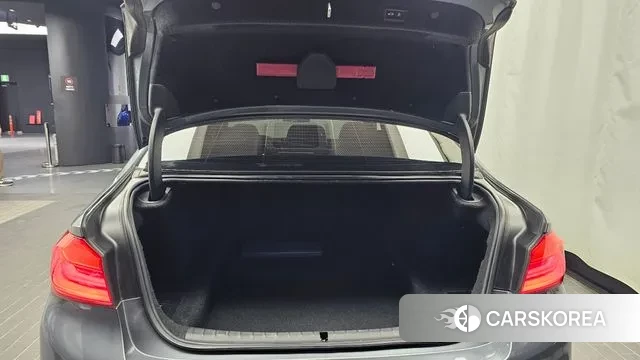 BMW 5 Series (G30) id 3449799 из Кореи 11