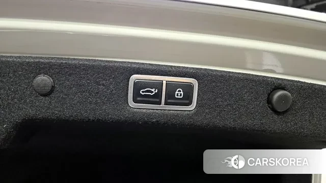 Hyundai Grandeur Hybrid (GN7) id 3555376 из Кореи 11