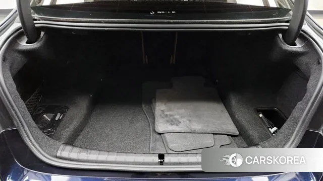 BMW 5 Series (G30) id 3655409 из Кореи 11