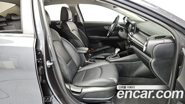 Kia Come New K3 id 2664588 из Кореи 11