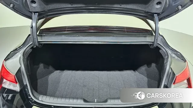 Hyundai Avante Hybrid (CN7) id 3268774 из Кореи 11