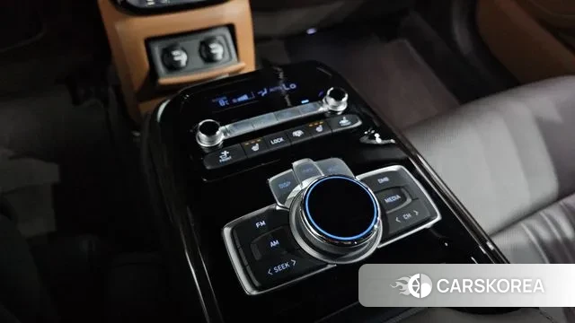 Genesis G90 id 3698085 из Кореи 11