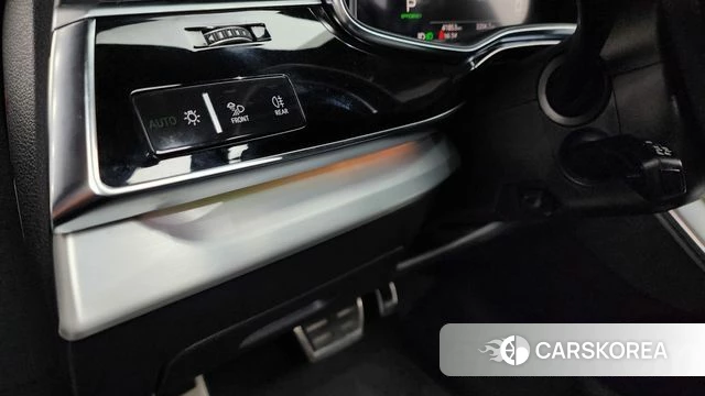 Audi Q8 (4M) id 4316802 из Кореи 11