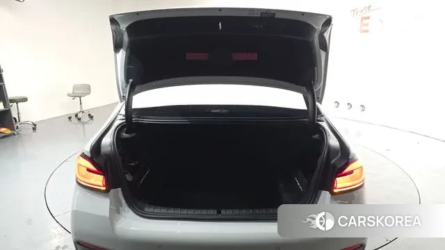 BMW 5 Series (G30) id 3507857 из Кореи 11