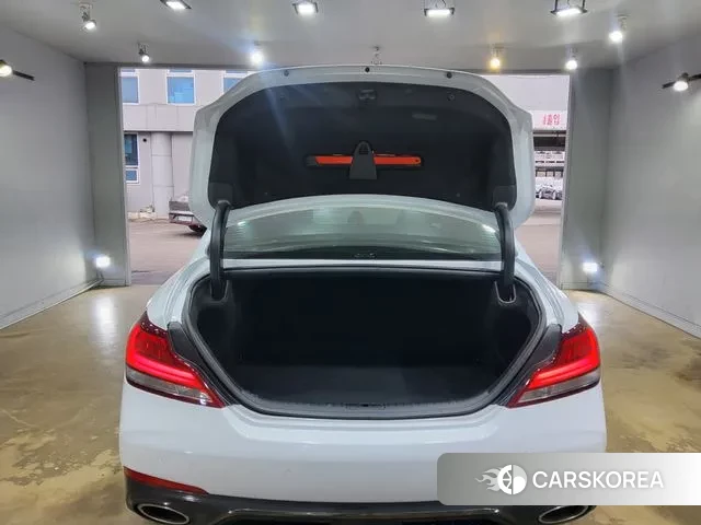 Genesis G70 id 3677456 из Кореи 11