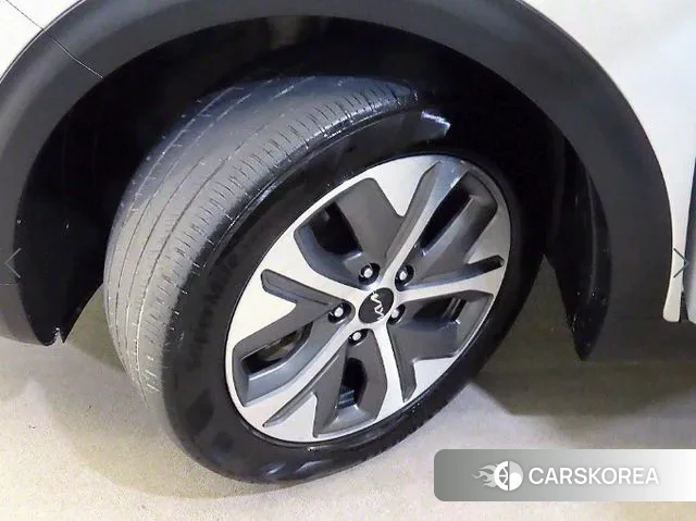 Kia Niro Plus id 3058703 из Кореи 11