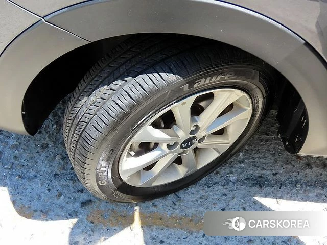 Kia Stonic id 4780967 из Кореи 11