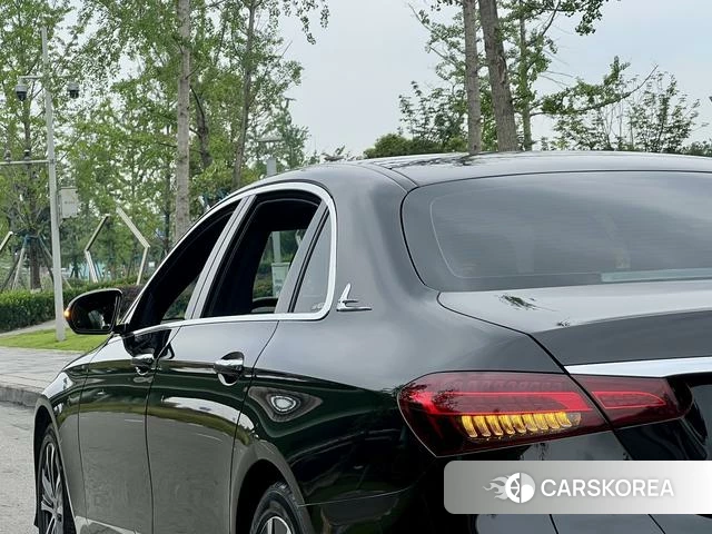 Mercedes-Benz E-class PHEV id 4256117 из Китая 11
