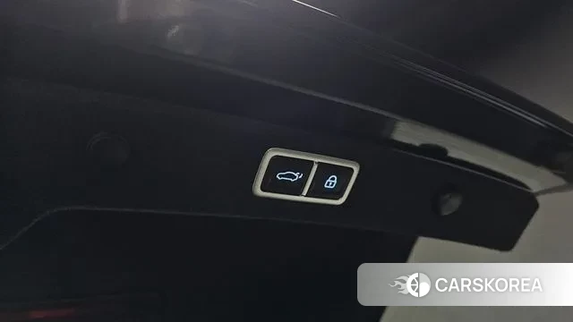 Hyundai Grandeur (GN7) id 3502890 из Кореи 11