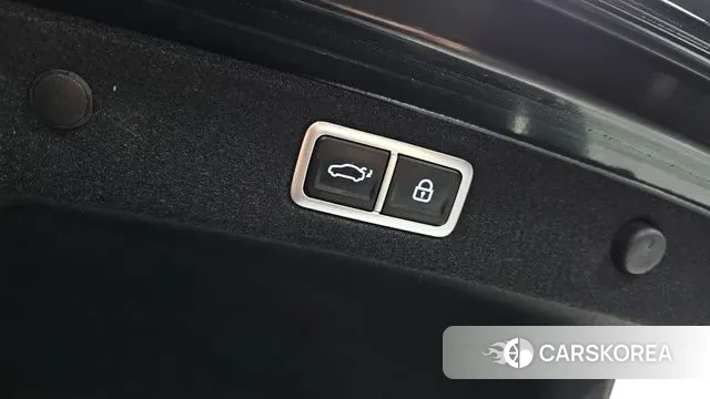 Hyundai Grandeur (GN7) id 3472490 из Кореи 11