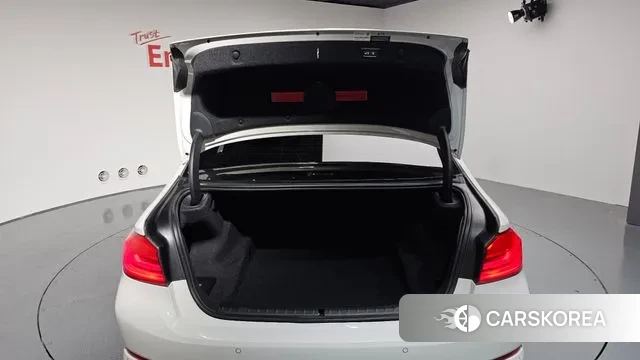 BMW 5 Series (G30) id 3345075 из Кореи 11