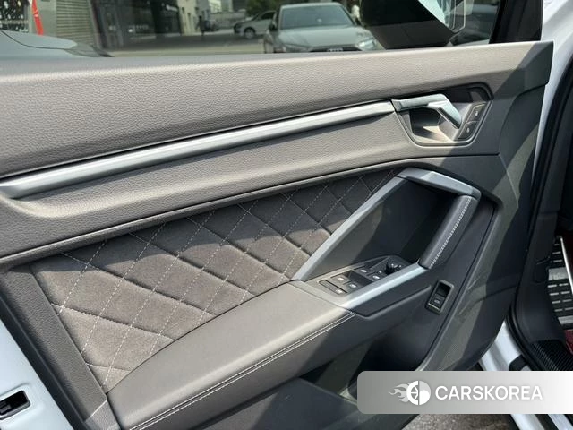Audi Q3 id 4215068 из Китая 11