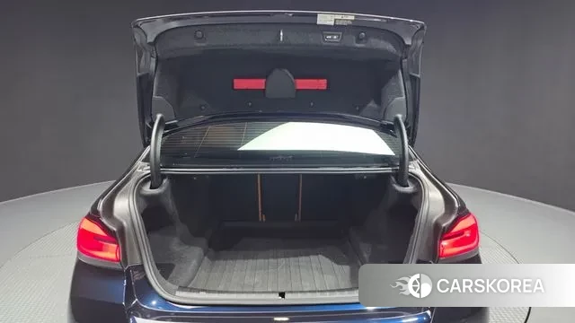 BMW 5 Series (G30) id 3432294 из Кореи 11