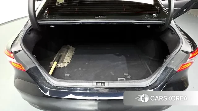 Toyota Camry (XV70) id 3024601 из Кореи 11