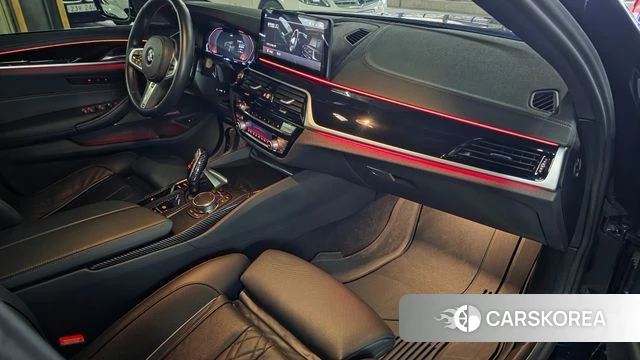 BMW 5 Series (G30) id 3806075 из Кореи 11