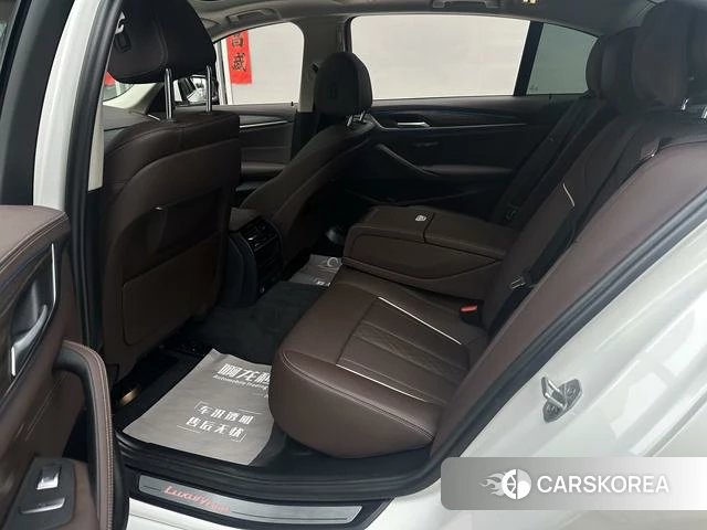 BMW 5 series PHEV id 4261608 из Китая 11
