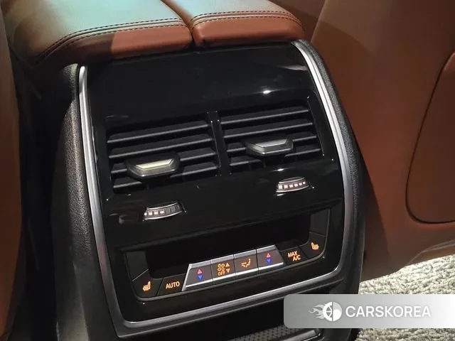 BMW X7 (G07) id 3496995 из Кореи 11