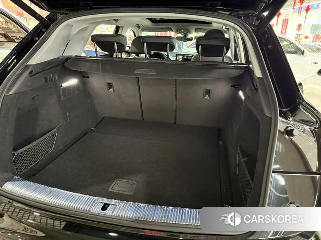 Audi Q5L id 4258590 из Китая 11