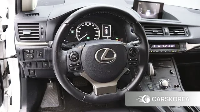 Lexus CT200h id 3009234 из Кореи 11