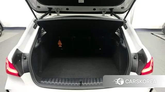 BMW 1 Series (F40) id 3033100 из Кореи 11