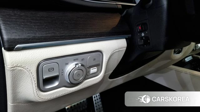 Mercedes-Benz GLS - Class X167 id 3898229 из Кореи 11