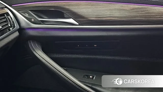 BMW 5 Series (G30) id 2995712 из Кореи 11