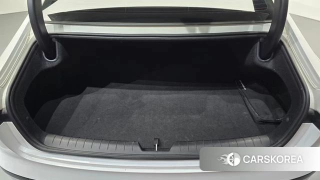 Hyundai Grandeur (GN7) id 3963894 из Кореи 11