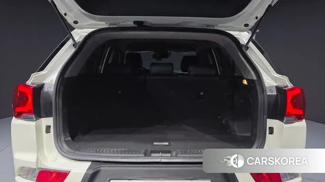 Ssangyong Beautiful Korando id 3712920 из Кореи 11