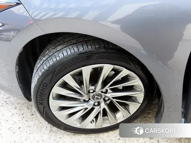 Lexus ES300h 7th generation id 3619181 из Кореи 11