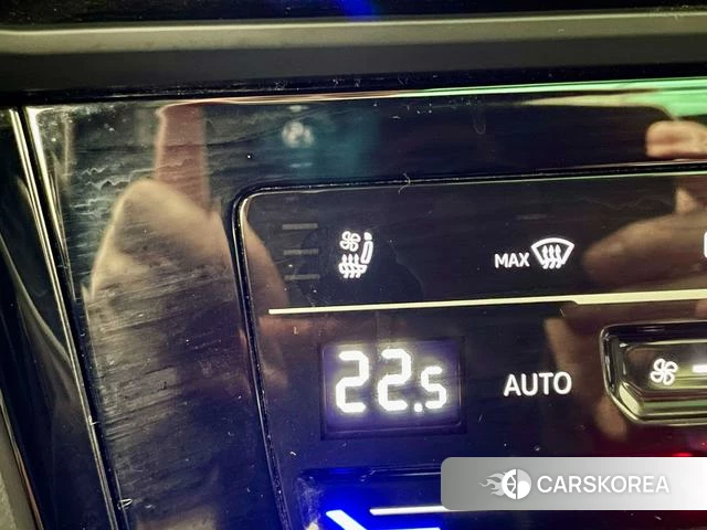 Volkswagen Passat id 4253872 из Китая 11