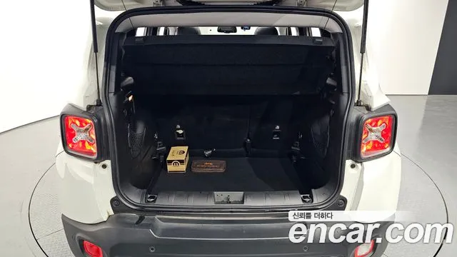 Jeep Renegade id 2665889 из Кореи 11