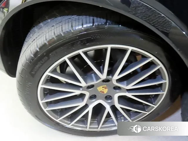 Porsche Cayenne (PO536) id 3323055 из Кореи 11