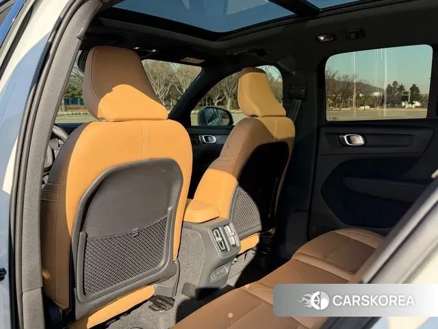 Volvo XC40 id 3567501 из Кореи 11