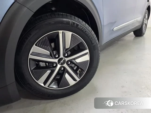 Kia The New Niro id 3349314 из Кореи 11