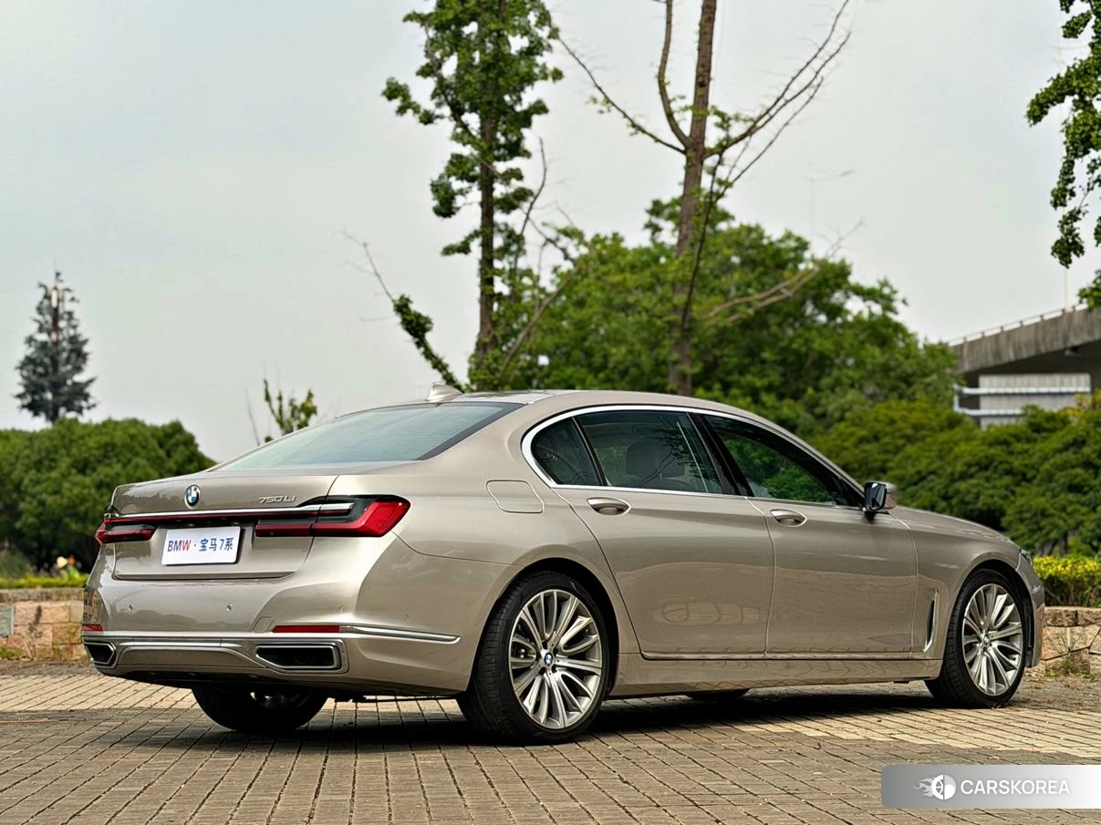 BMW 7 series id 4467495 из Китая 11