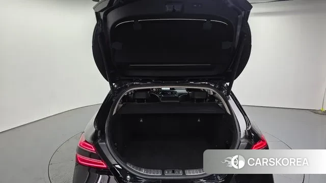 Genesis The New G70 Shooting Brake id 3776875 из Кореи 11