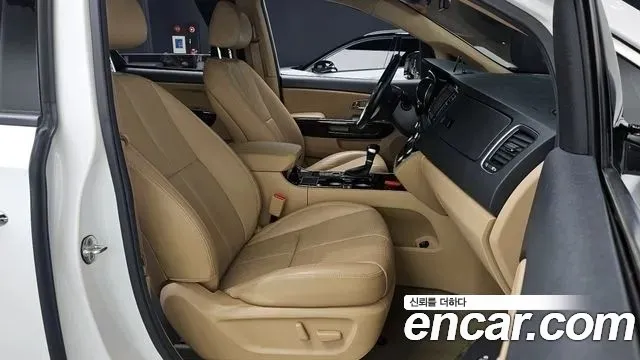 Kia The New Carnival id 2687050 из Кореи 11