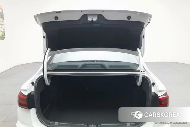 Volkswagen Bora id 4307138 из Китая 11