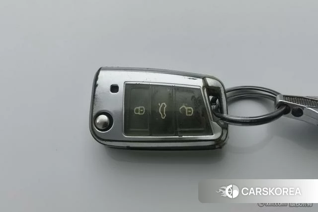 Volkswagen Lavida id 4210631 из Китая 11